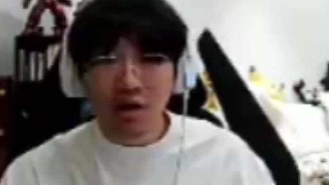 宁式复盘限时回归，姿态执教助力Uzi，大黄红温情报离谱。  ​​​