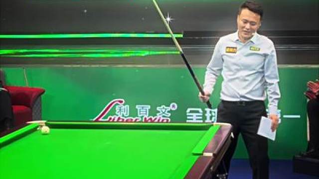 不好快跑，裁判是地摊王！