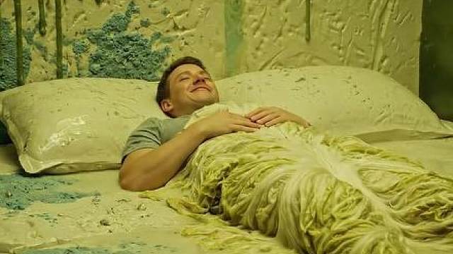 如果你的朋友没续火花，请为他选择今晚要睡的床