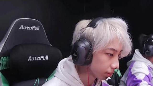 职业赛场被夺舍，那看我一串三吧！