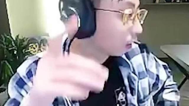 当水晶哥撞车UZI