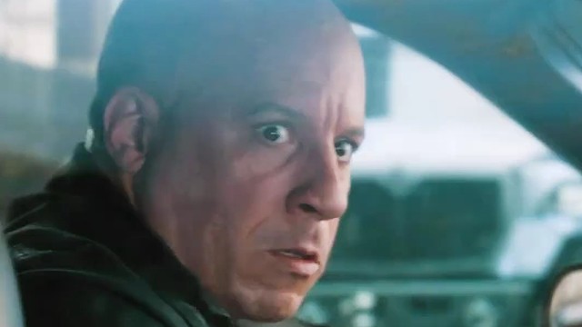 来欣赏一下5000匹马力的性能猛兽！