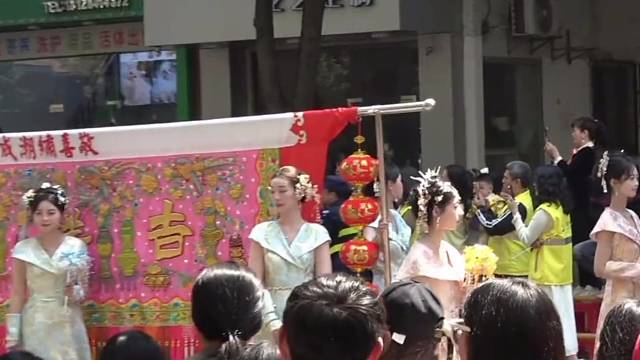 似离别，似相逢，似遗憾