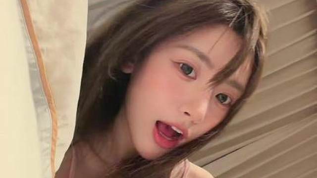 你怎么在我旁边