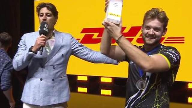 大家还记得当年的科隆巨人尼公子嘛！ 曾经真正的世一步！