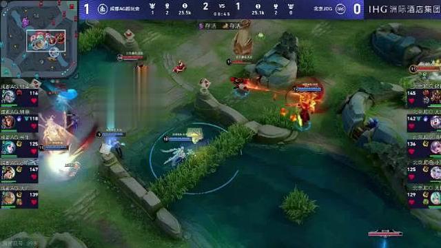 8:45 无畏少司缘找到关键机会二技能开团定身对面辅助，我方带走对面张良
11:53 我方高地无畏少