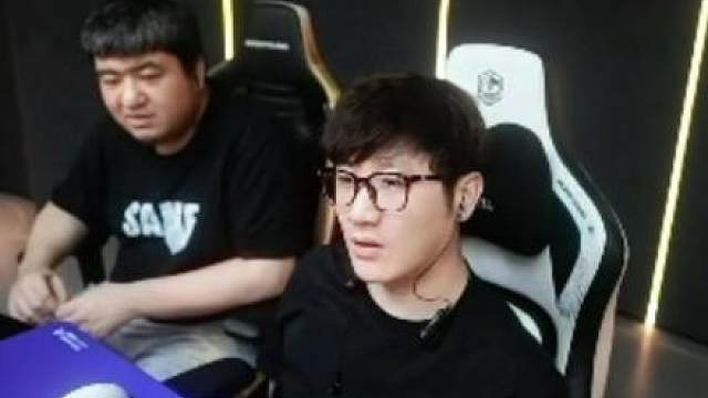 11苏致命失误冥场面，背身他搞砸了