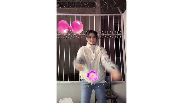 摆摊了 顾客们
