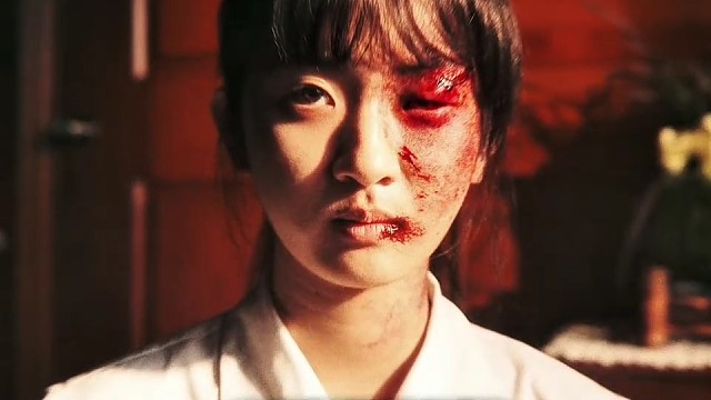 来自顶级女杀手的压迫感！