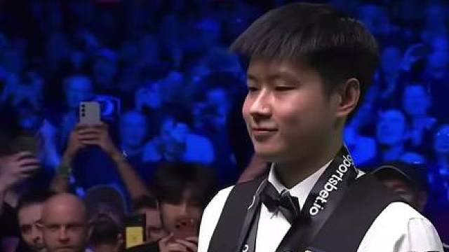 首位单赛季包揽球员系列三大赛，创造历史