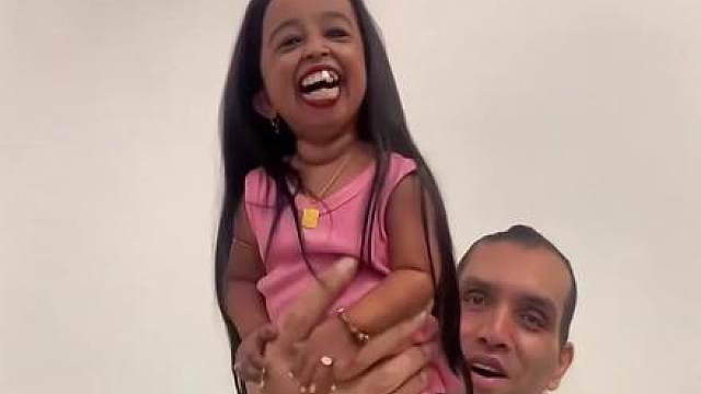 世界上最矮的女人竟然怀孕了