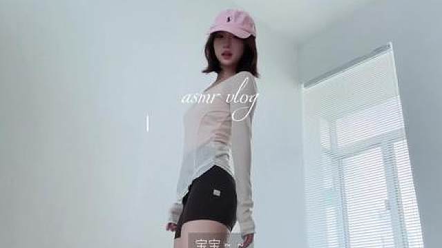 与你的电子女友共享秋日新日常