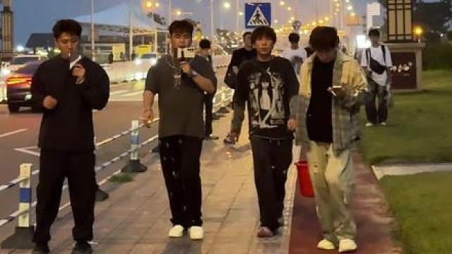 我们无法判断某个瞬间的价值，直到它成为回忆