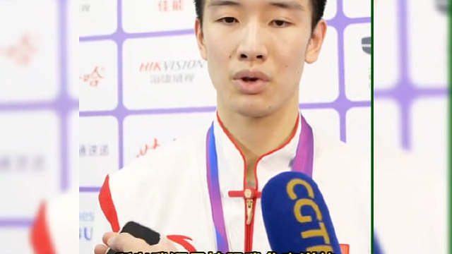 走下领奖台
就重新开始
李诗沛的发言很谦虚
李诗沛未来可期
 ​​​