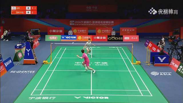 『2026年羽毛球亚锦赛』男单首轮

石宇奇2-0（21-15、21-17）李佳豪

赛场上再现他“