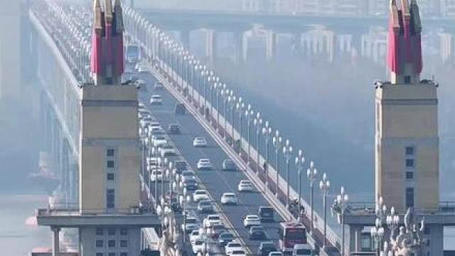 南京长江大桥。