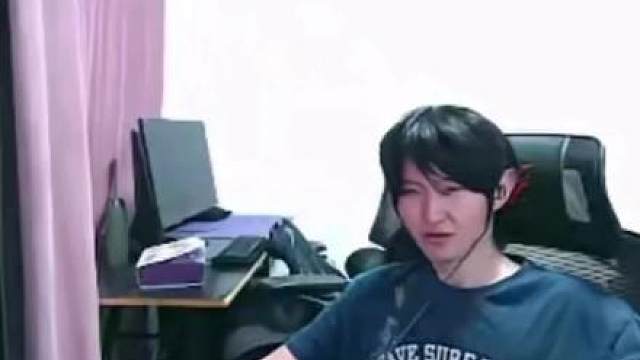 《我从来不看自己演的》其实是不看自己参演的节目啦！