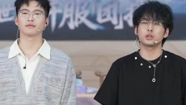 感觉全世界的人都来玩王者荣耀世界了
