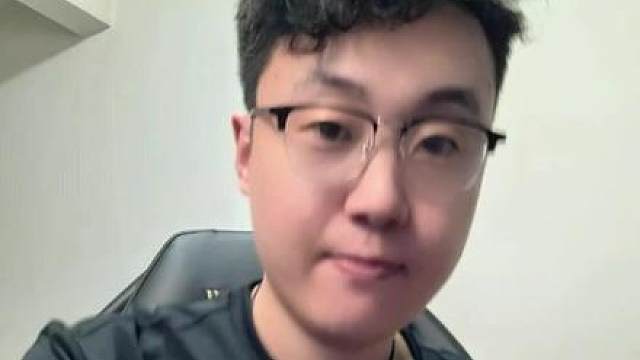 后面软件开发的看到这BUG.自己都笑了！我就跟个傻子一样.库库冲328.648啊！直播间一个说的都没有..兄弟们.是真搞我啊！