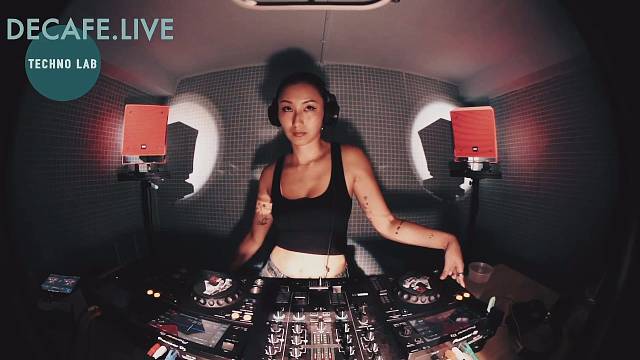 热烈的 DJ MER