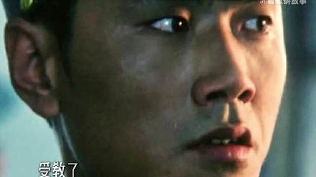 上铺打下铺，学弟打学长，主任轰校长！