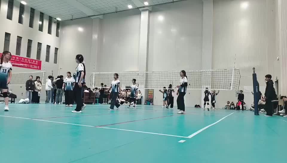信工VS管院2（女生小组）