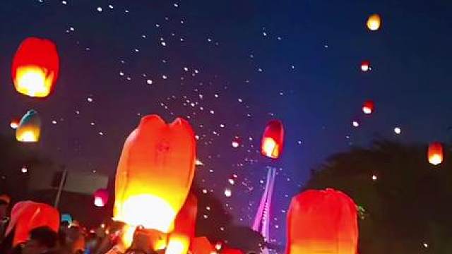 此刻 大家 都幸福