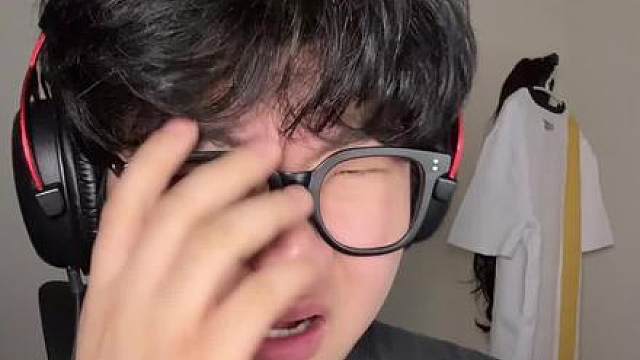 《依旧开局看扁所有人》