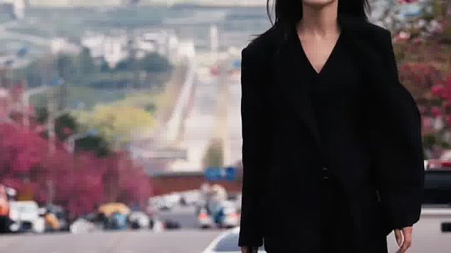 我没办法一直有趣 就像有一天 你会发现我很久没找你了