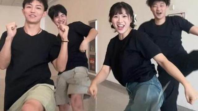 赛前热身完毕！！ -