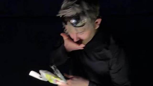 “我没吃，我只是帮你消灭证据”