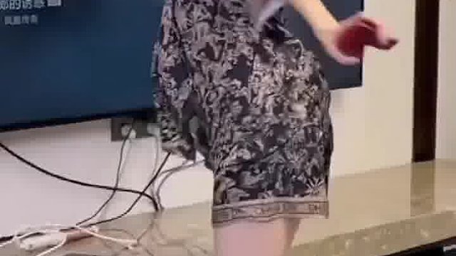 玩嗨了，暴露以前的工作了