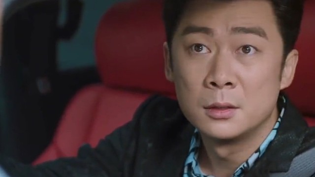 职场风云：秀玉被公司开除，万传家直接给老婆一巴掌