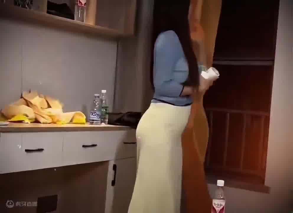 工作服挺合衬