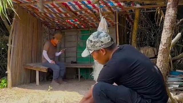 带榜一大哥荒岛生存，各种迷惑互坑操作，实在是太搞笑了