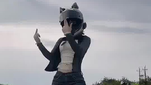 给兄弟们跳个舞