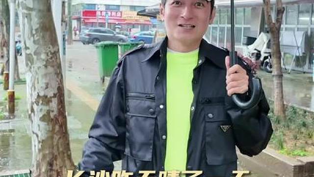 被干蒸排骨惊艳到！锅里不放一滴水，太香了！ 肉嫩油亮，焦香四溢，吃一口太满足了！