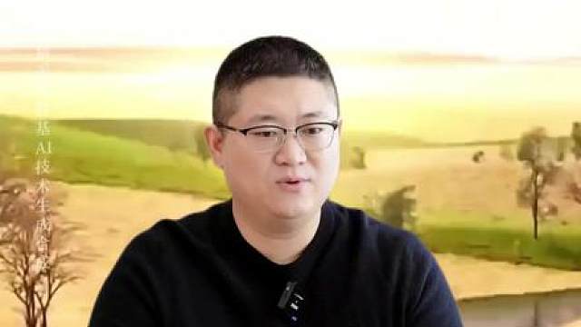 山西农民靠中国智慧震惊世界！用两个塑料袋，就能在沙漠里种树？昼夜温差自动集水，白天锁水、夜间灌溉，成活率超95%。成本不到2块钱，一棵树能活3年。这项中国技术已走进中东，让沙漠变绿洲不再是梦。