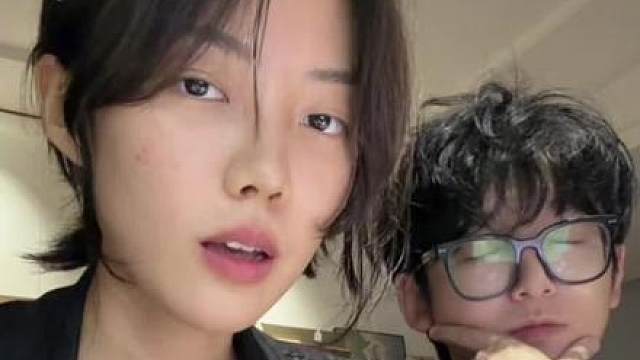 她是不是在嘲讽我？
