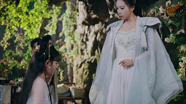亡国太子冷华年修炼缩阳神功，伪装太监潜伏仇人女帝身侧。