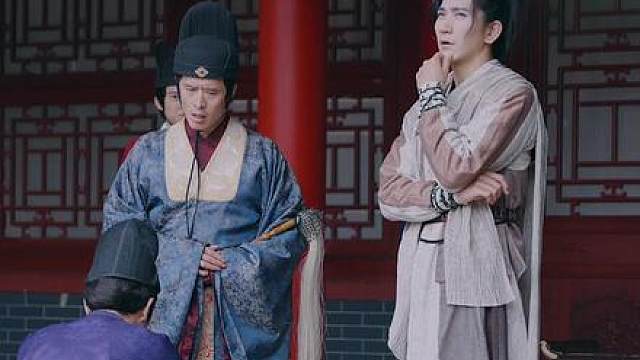 亡国太子冷华年修炼缩阳神功，伪装太监潜伏仇人女帝身侧。