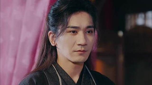 亡国太子冷华年修炼缩阳神功，伪装太监潜伏仇人女帝身侧。