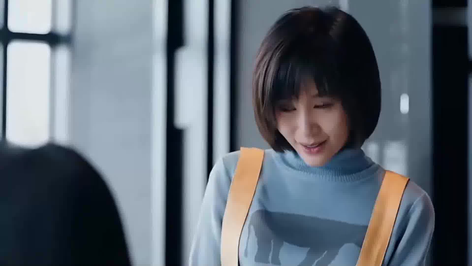 确实挺搞笑，竟然跟她哥搞一起去了