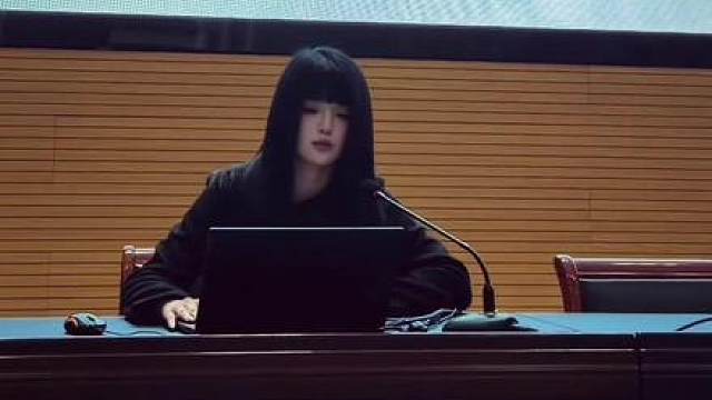 依旧是齐刘海英语老师