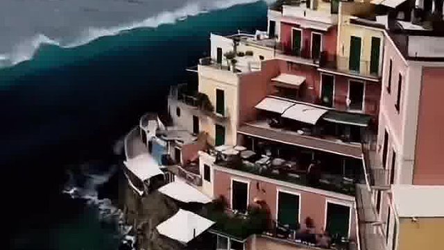 住海边管得宽啊！