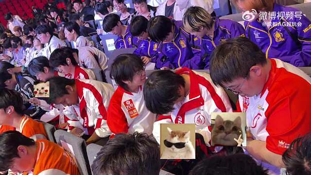 原来选手大会需要收手机
收手机前 vs 收手机后
 ​​​