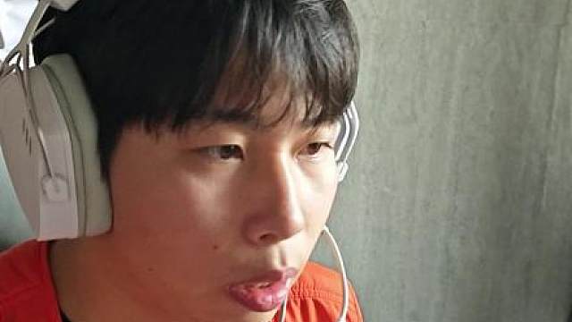 我还能起来吃一口！