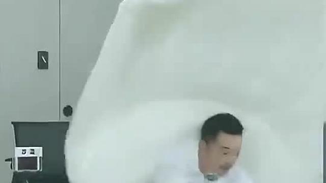 就这么水灵灵的蹦进去啦？