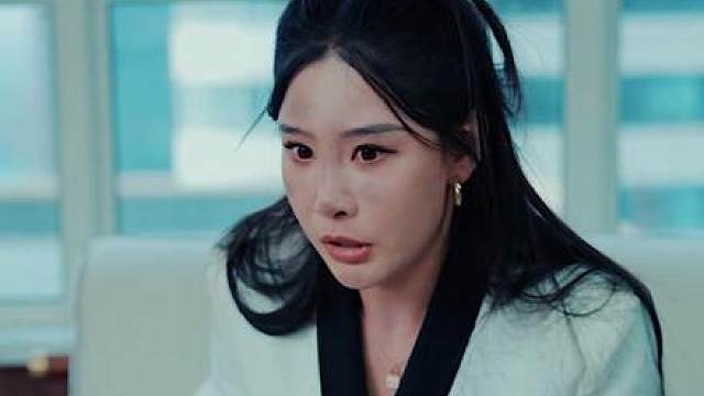 互换身体后，女上司替我整顿职场