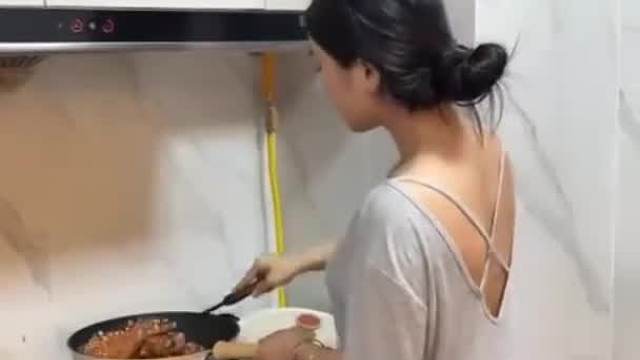 来吃个夜宵吧！